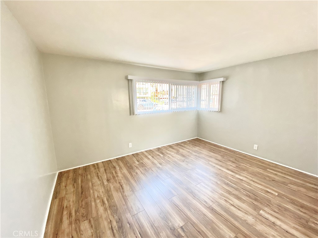 2231 Hermosa Avenue 1