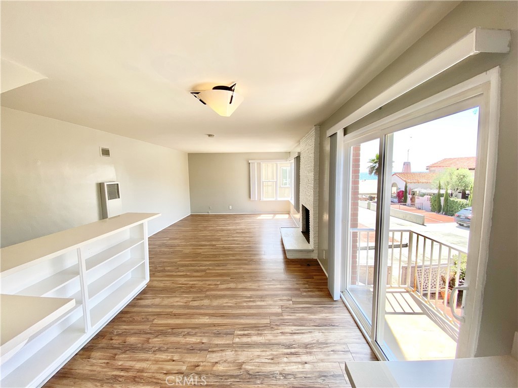 2231 Hermosa Avenue 1