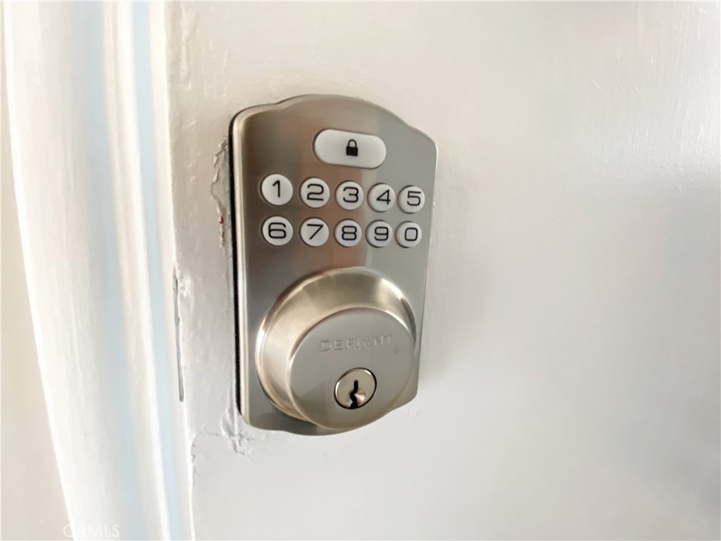 2231 Hermosa Avenue 1