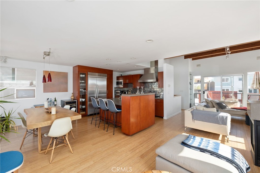 701 Loma Drive