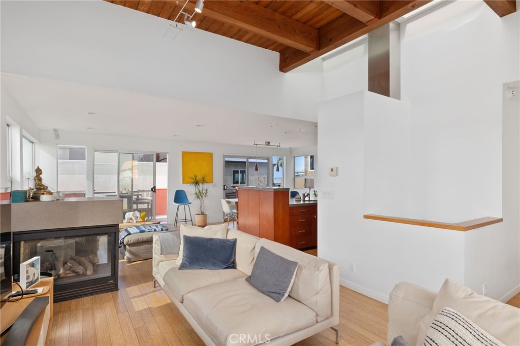 701 Loma Drive