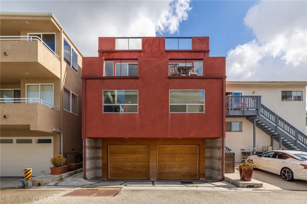 701 Loma Drive