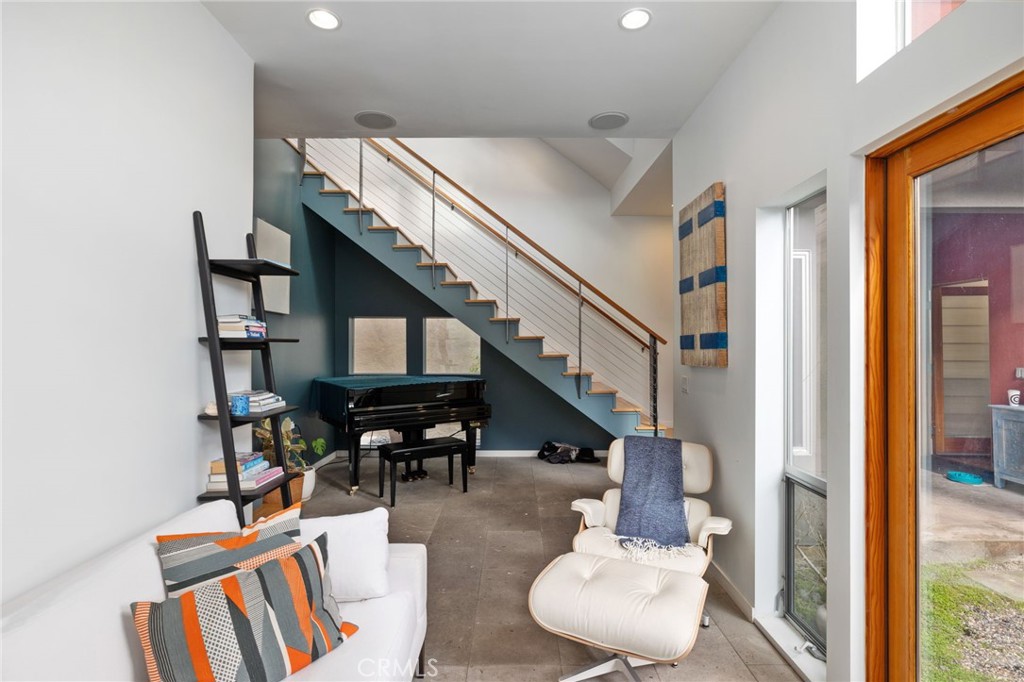 701 Loma Drive