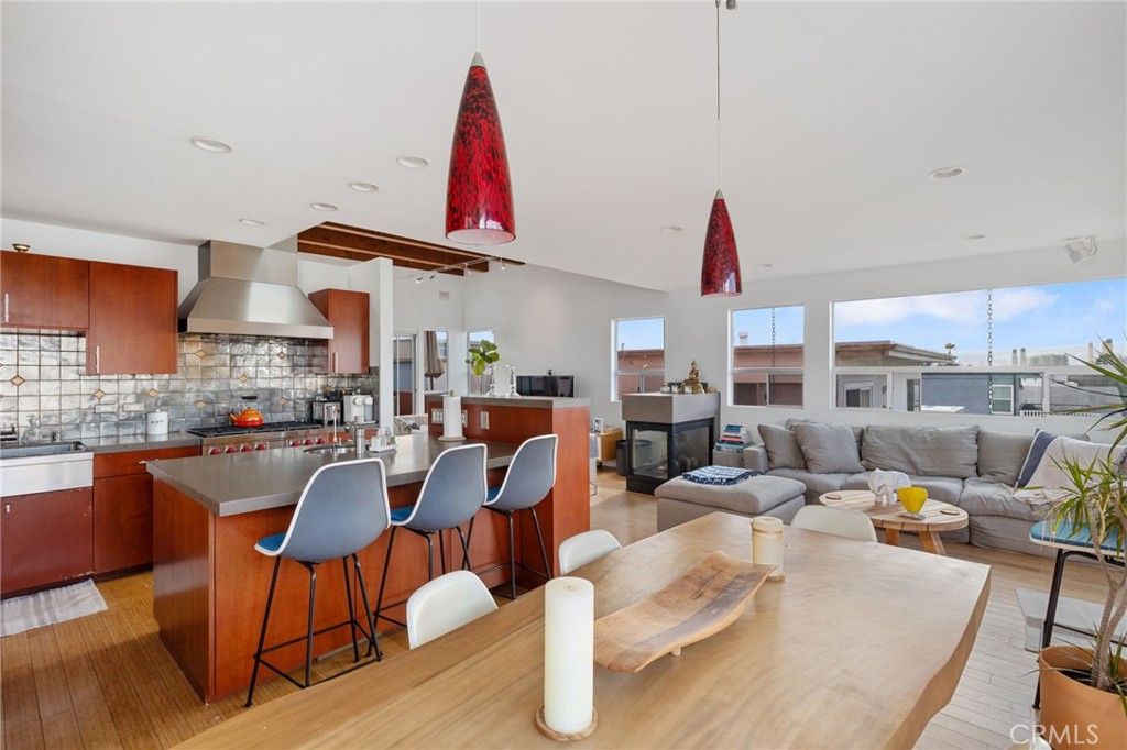 701 Loma Drive