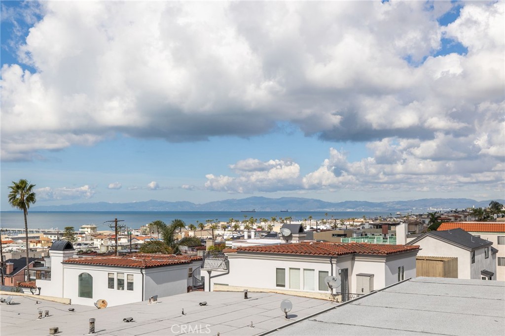 701 Loma Drive