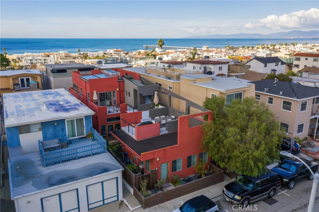 701 Loma Drive