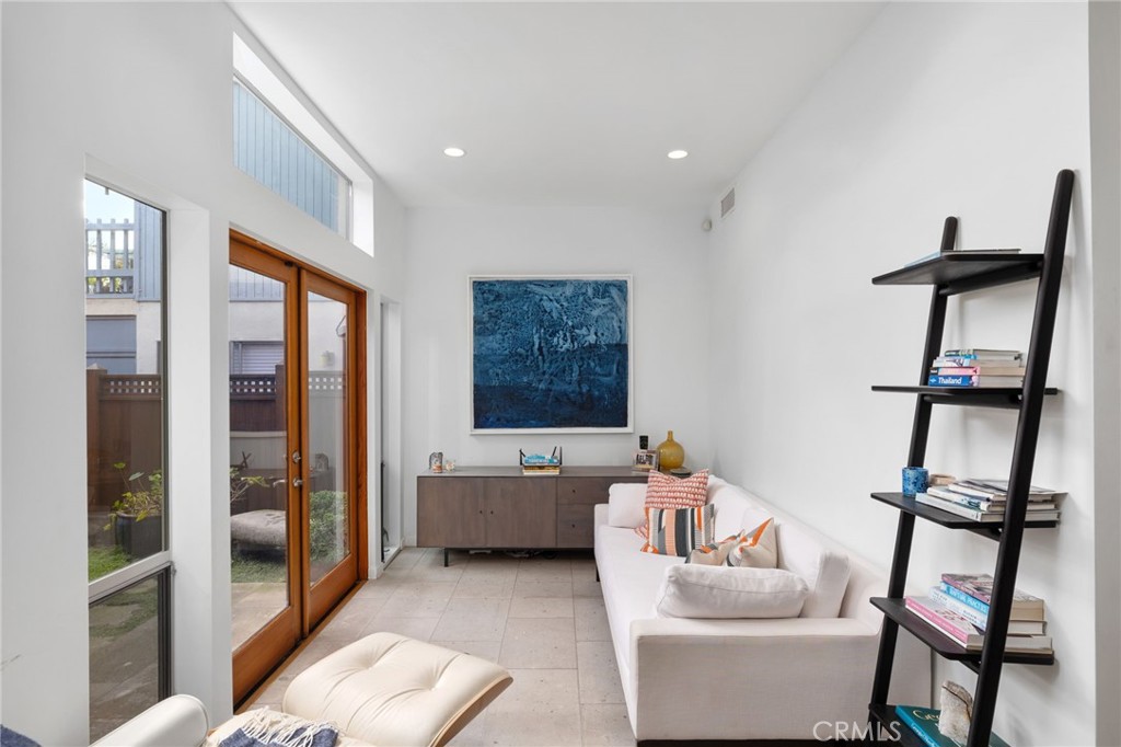 701 Loma Drive