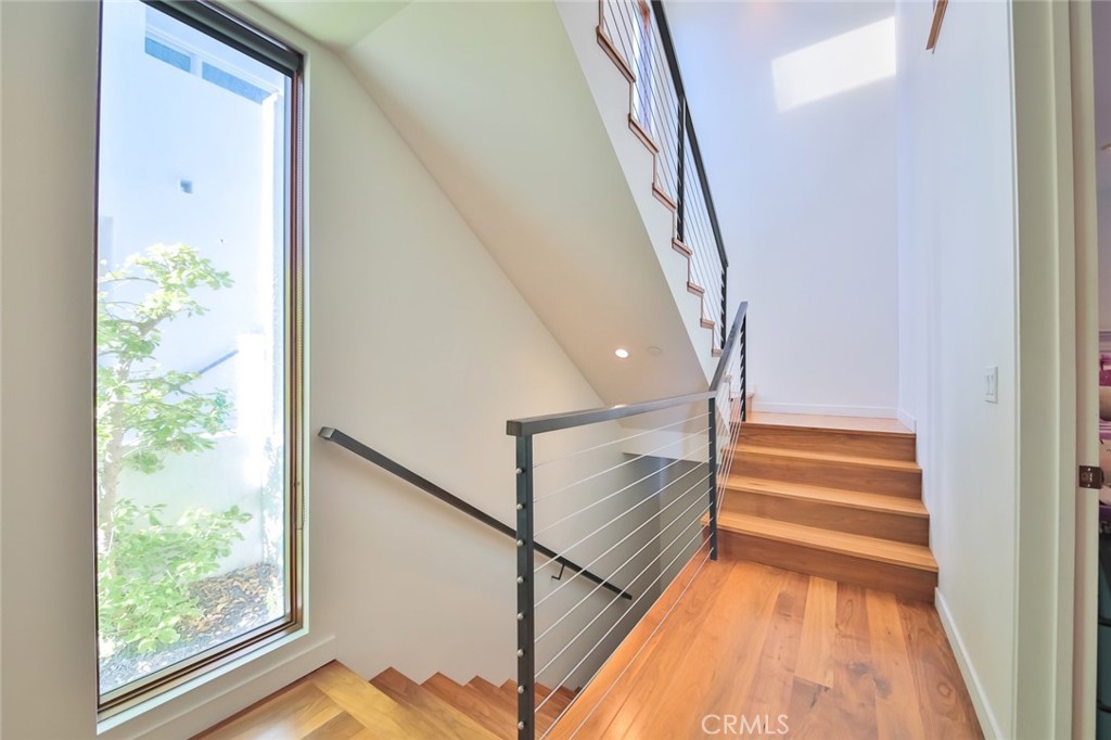 104 Manhattan Avenue
