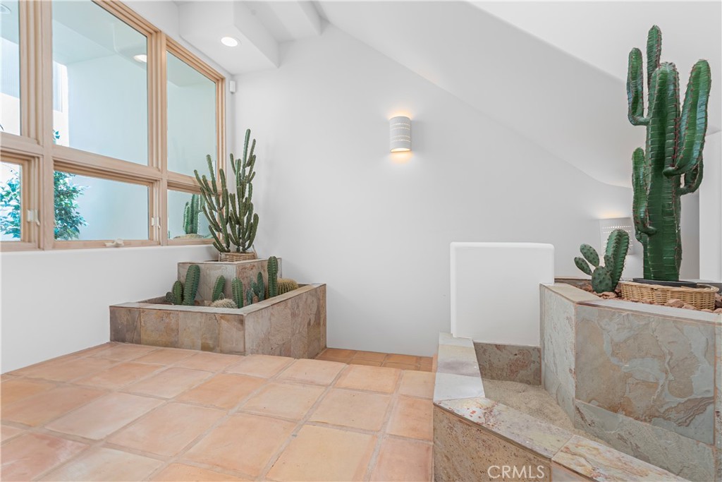225 28th Street