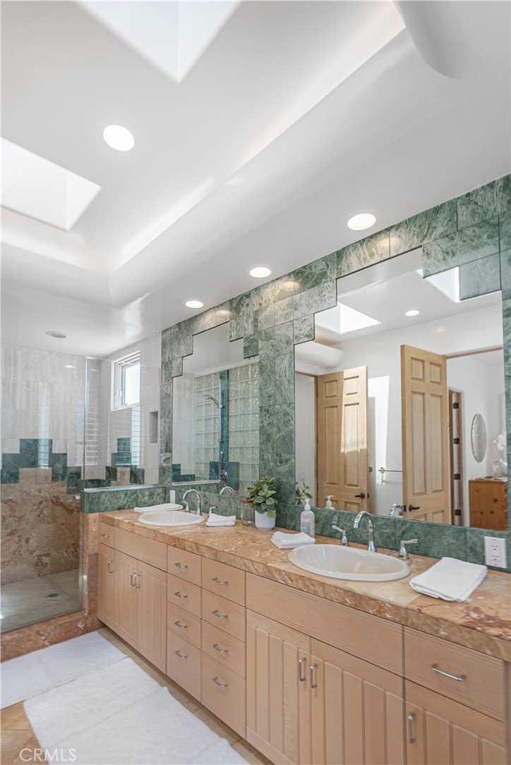 225 28th Street