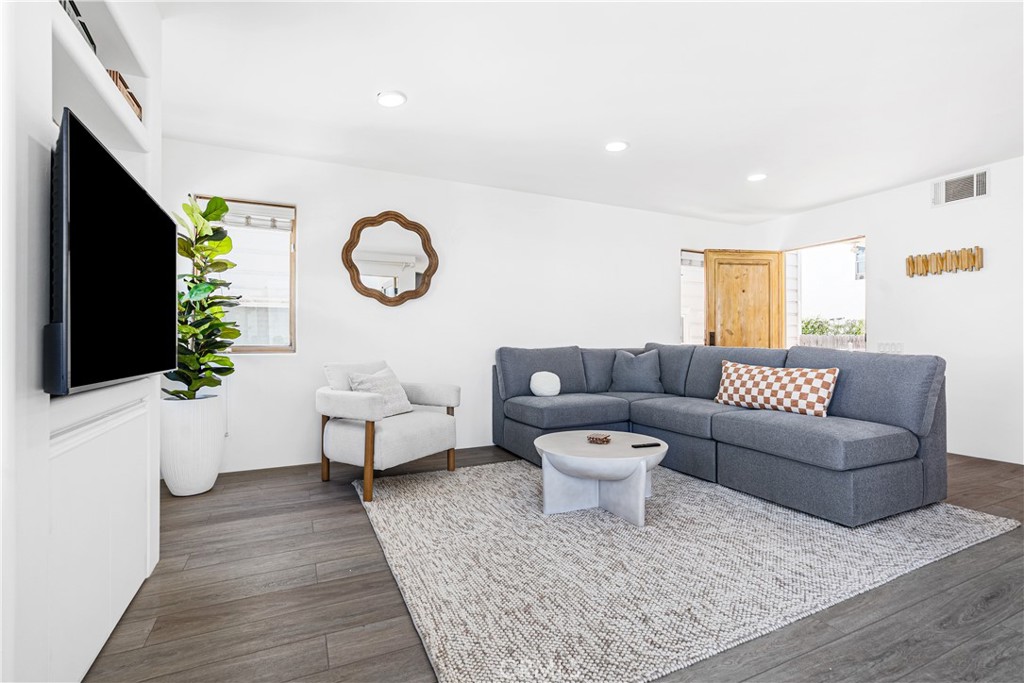 225 28th Street