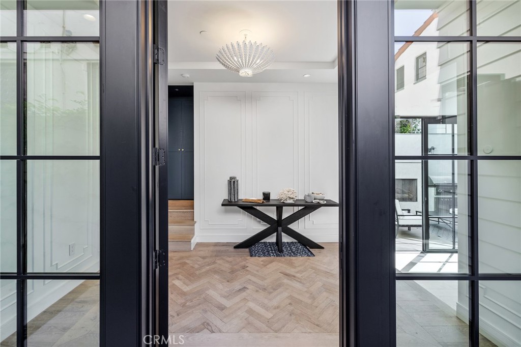 2428 The Strand