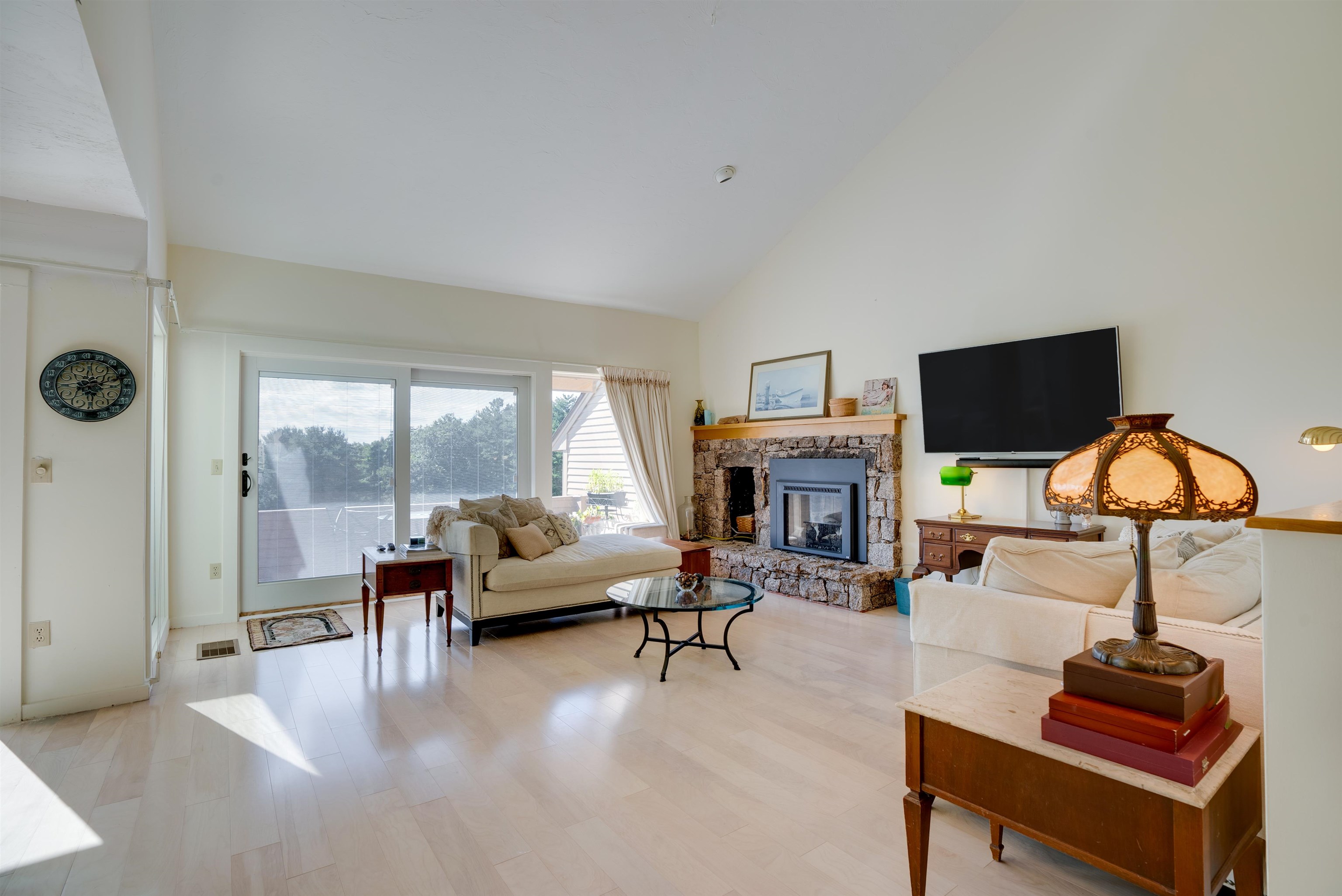 8 Topside Road Unit: 1