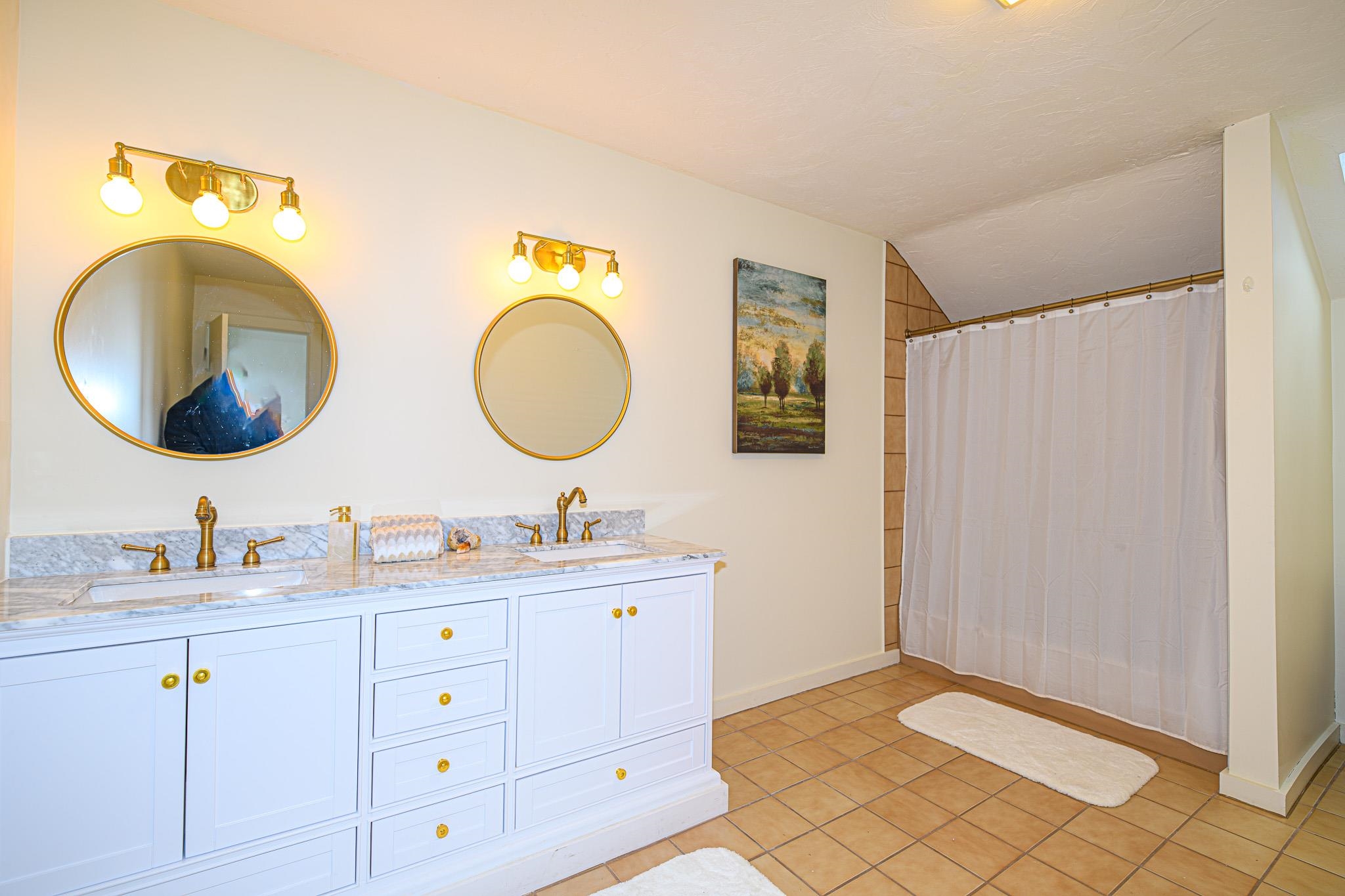 8 Topside Road Unit: 1