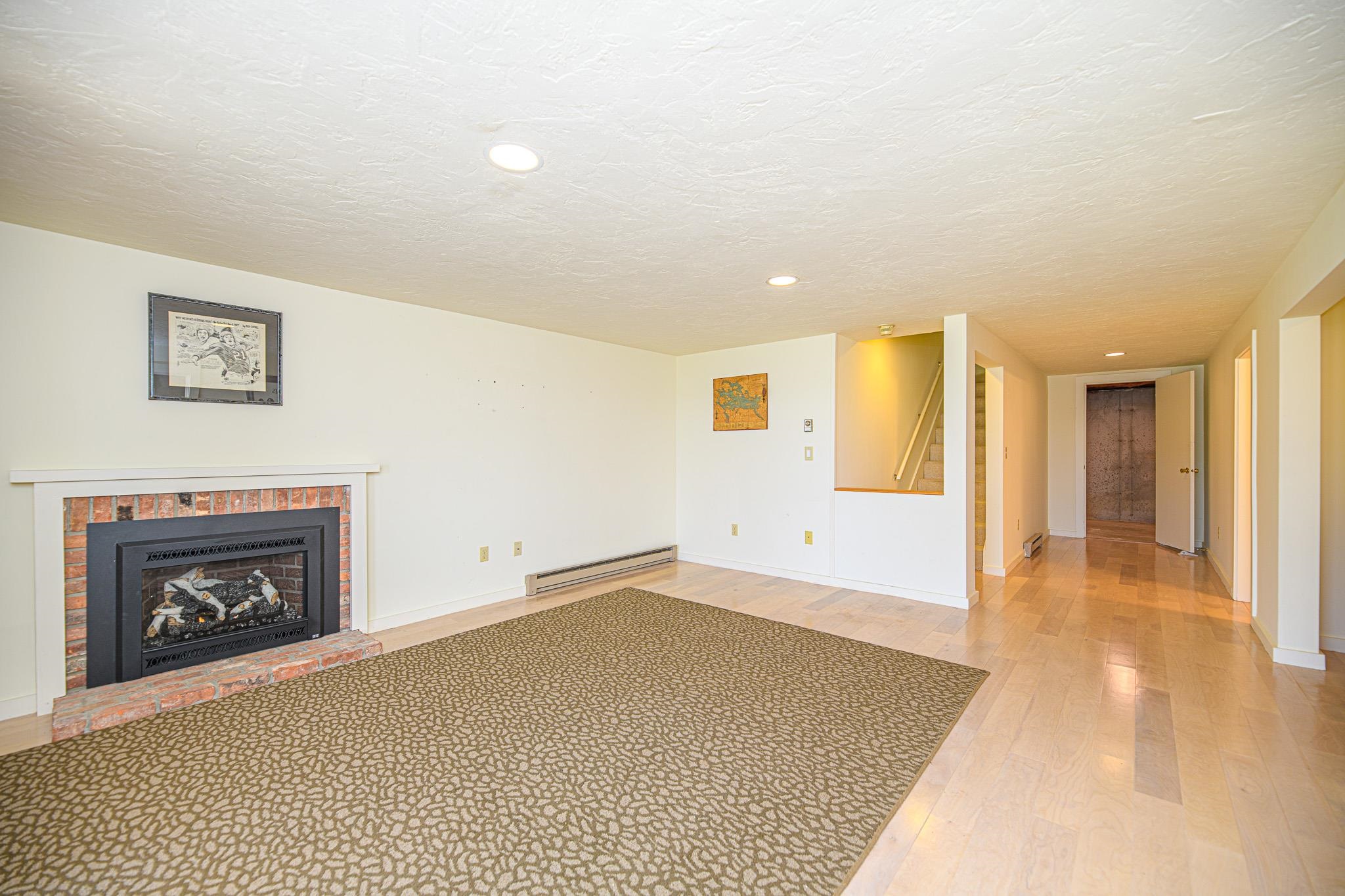 8 Topside Road Unit: 1
