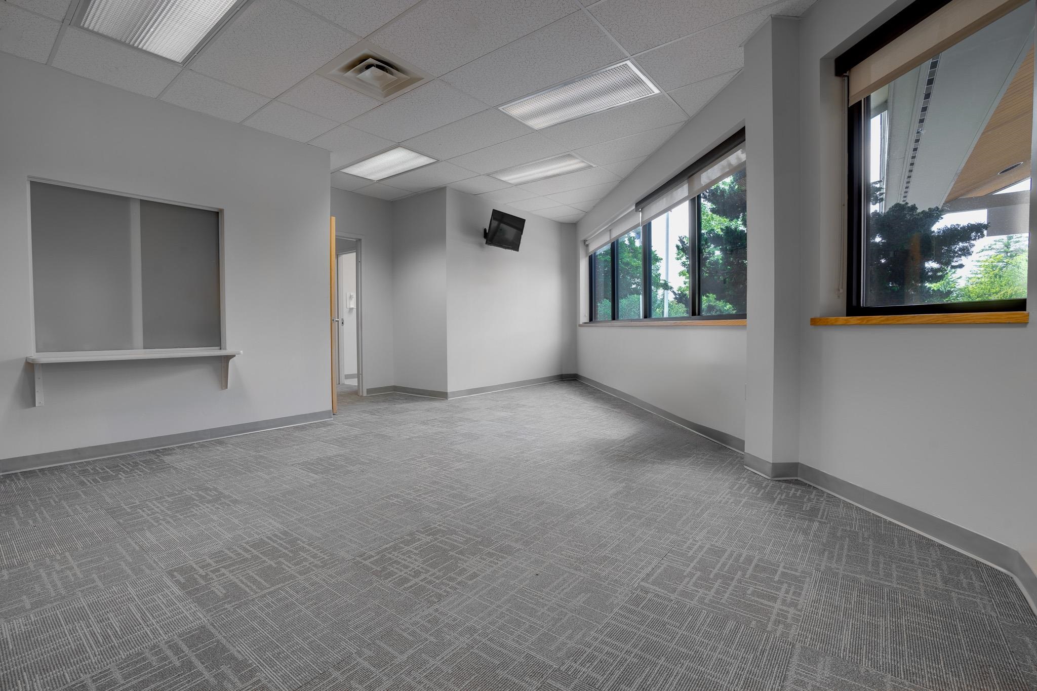 14 Maple Street Unit: 100