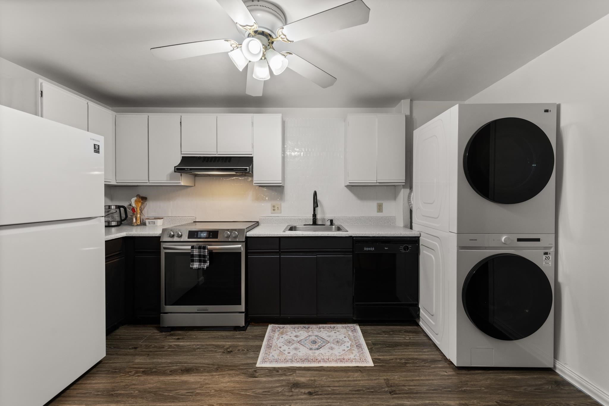 37 Alice Drive Unit: 104