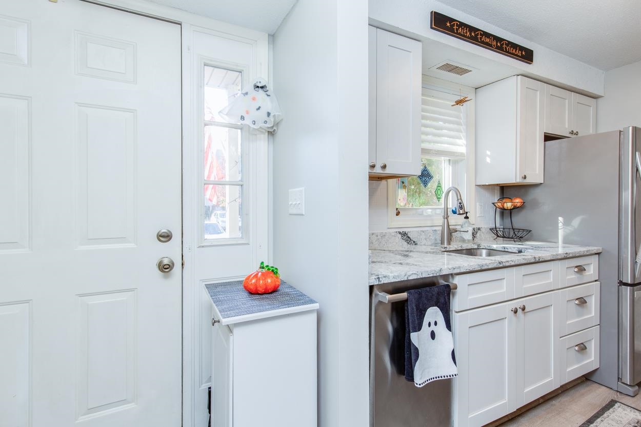 129 Fisherville Road Unit: 4