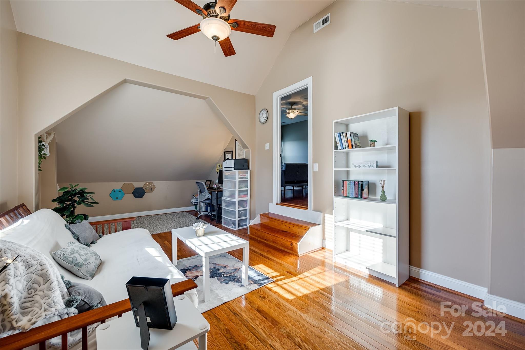 5707 Norwood Ridge Drive