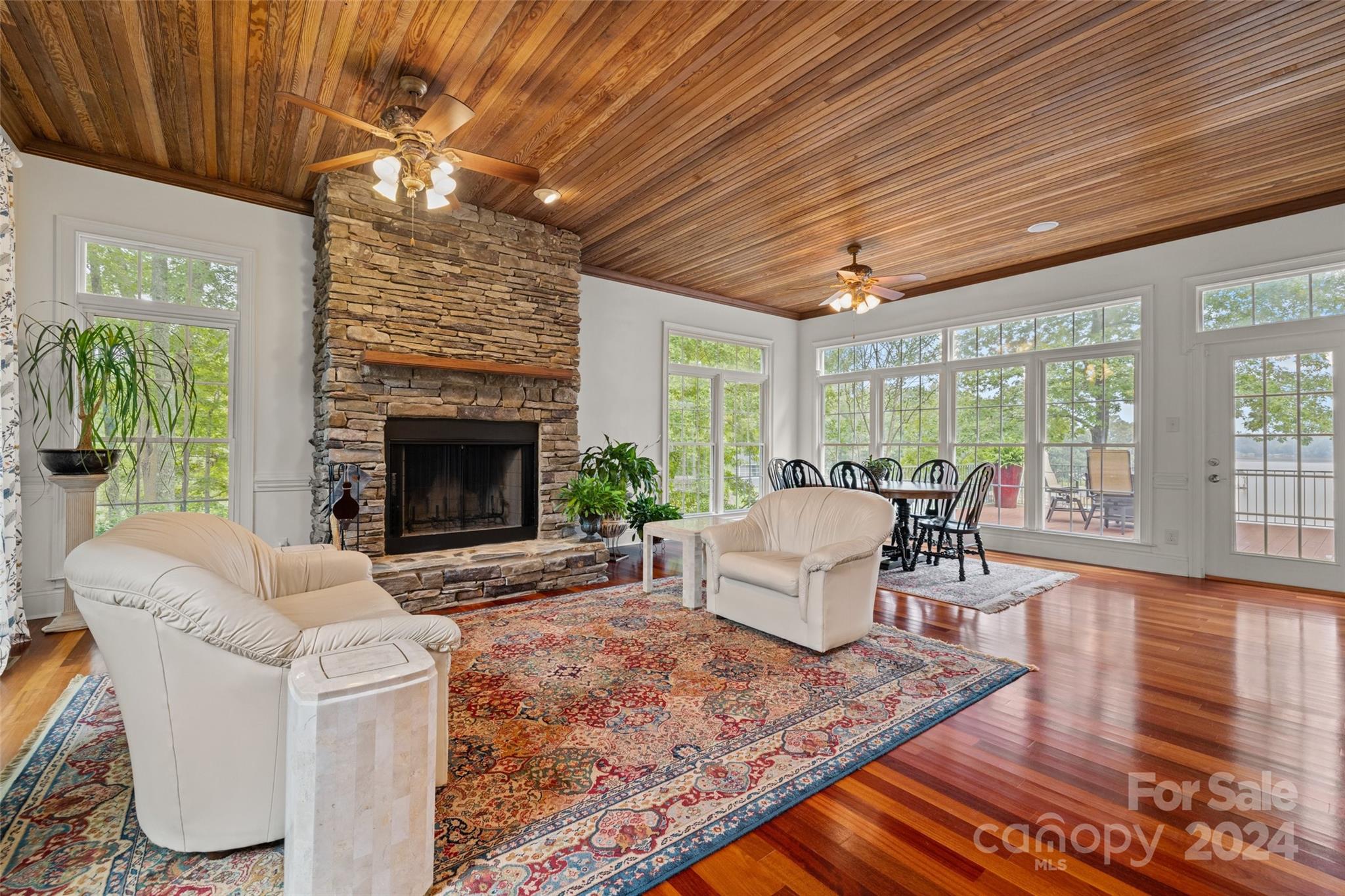 2892 Lake Wylie Drive
