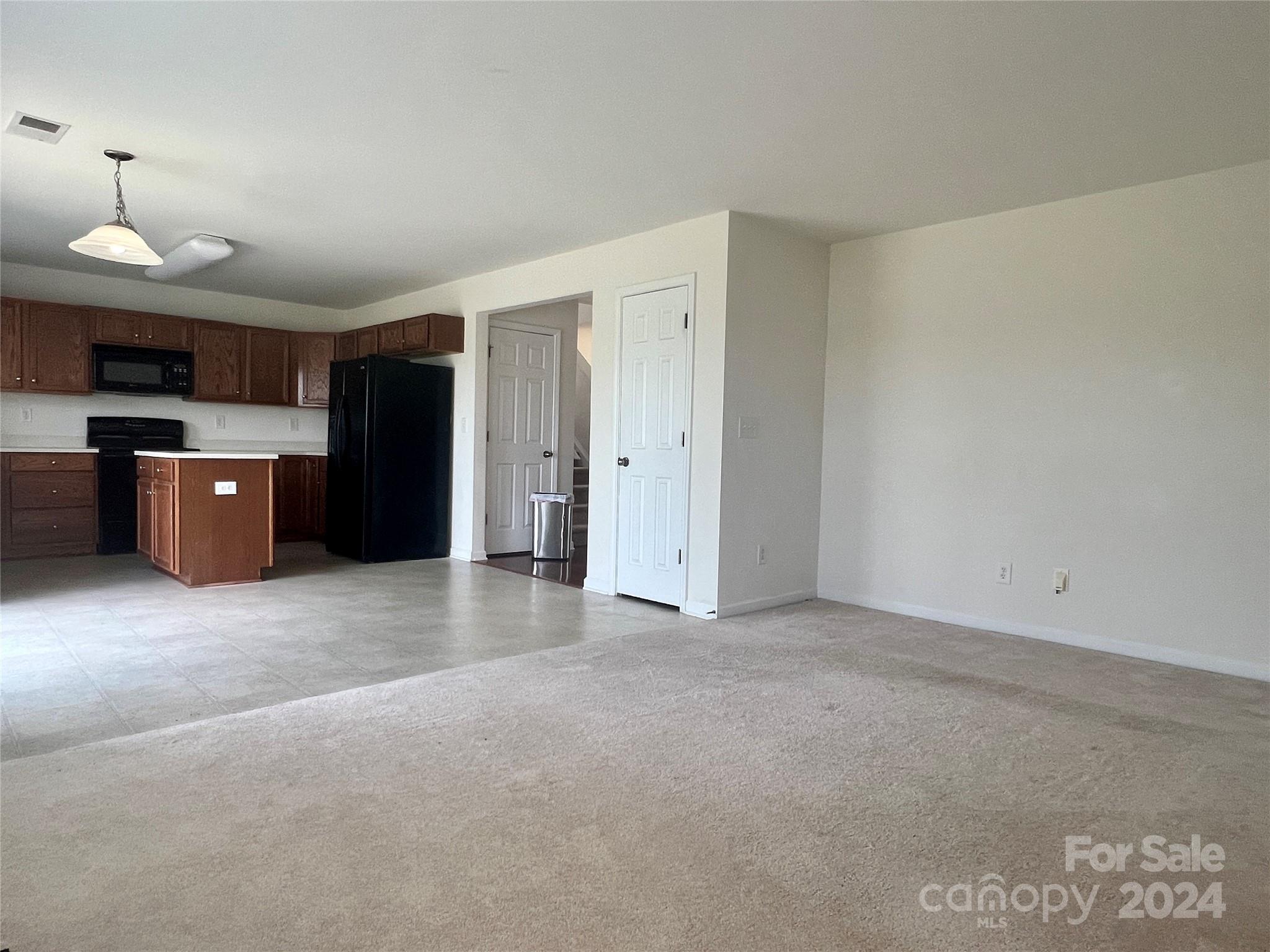 11315 Breezehill Lane