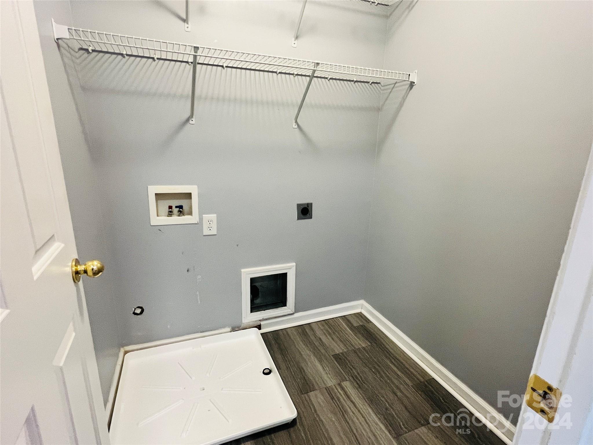 311 Shingleoak Drive