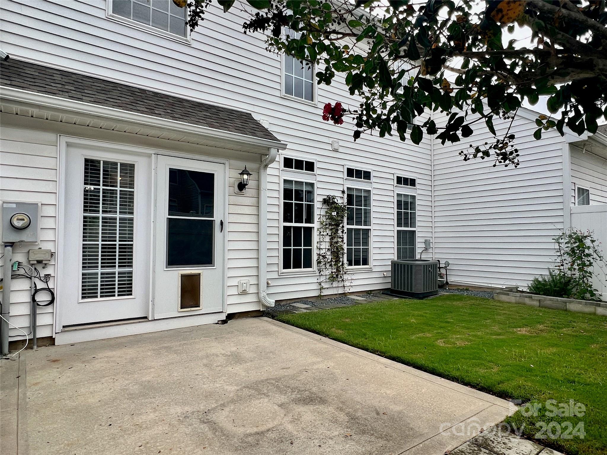 311 Shingleoak Drive