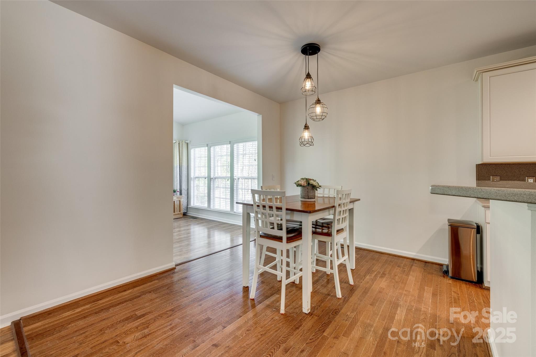 3040 Sunshower Heights