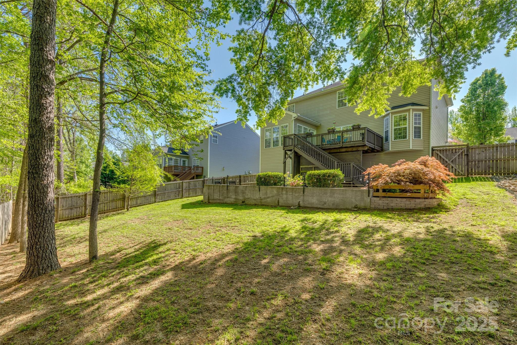 3040 Sunshower Heights