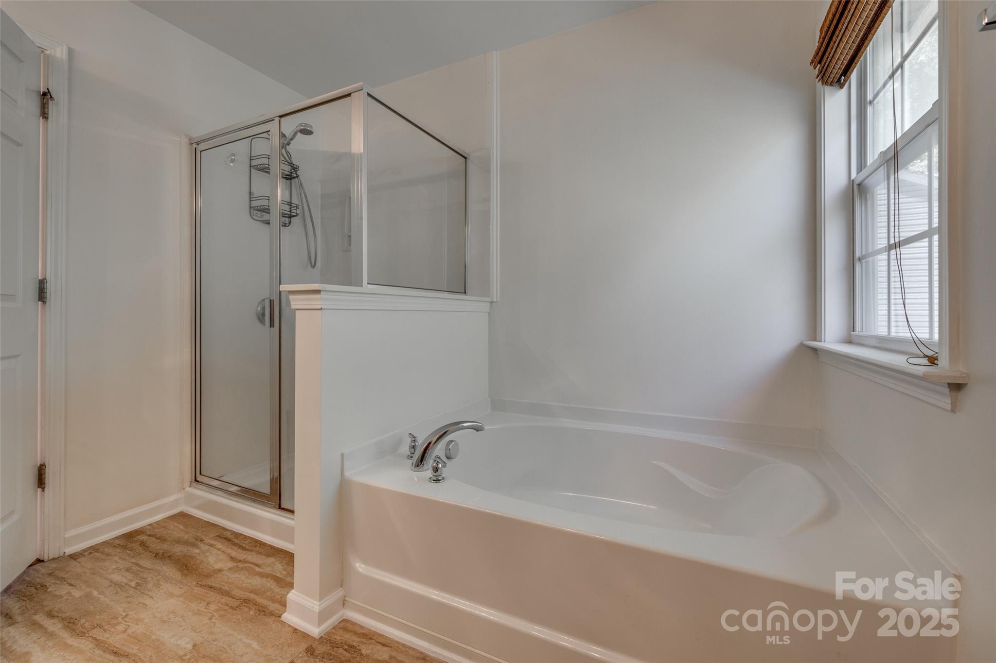 3040 Sunshower Heights
