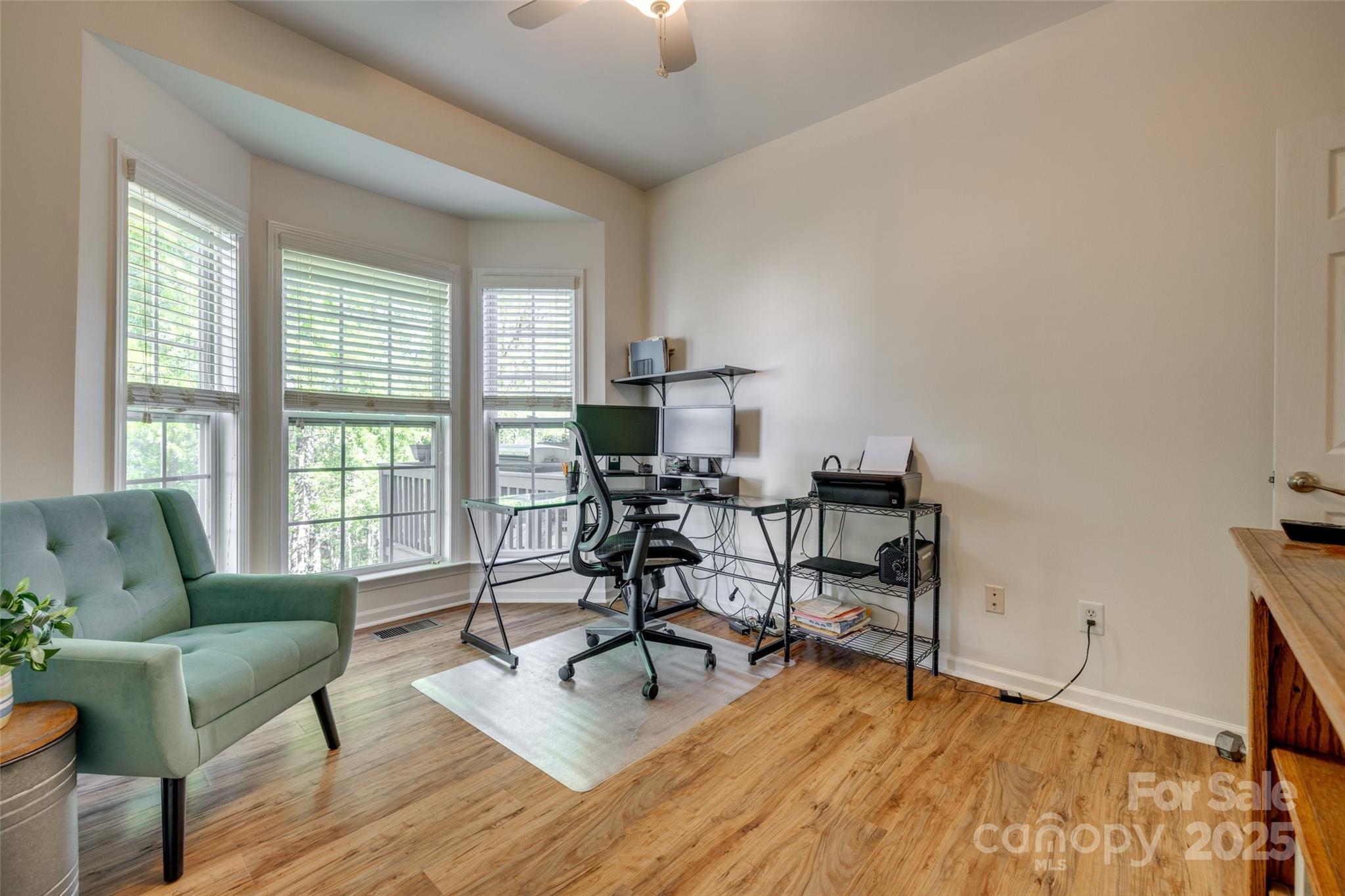 3040 Sunshower Heights