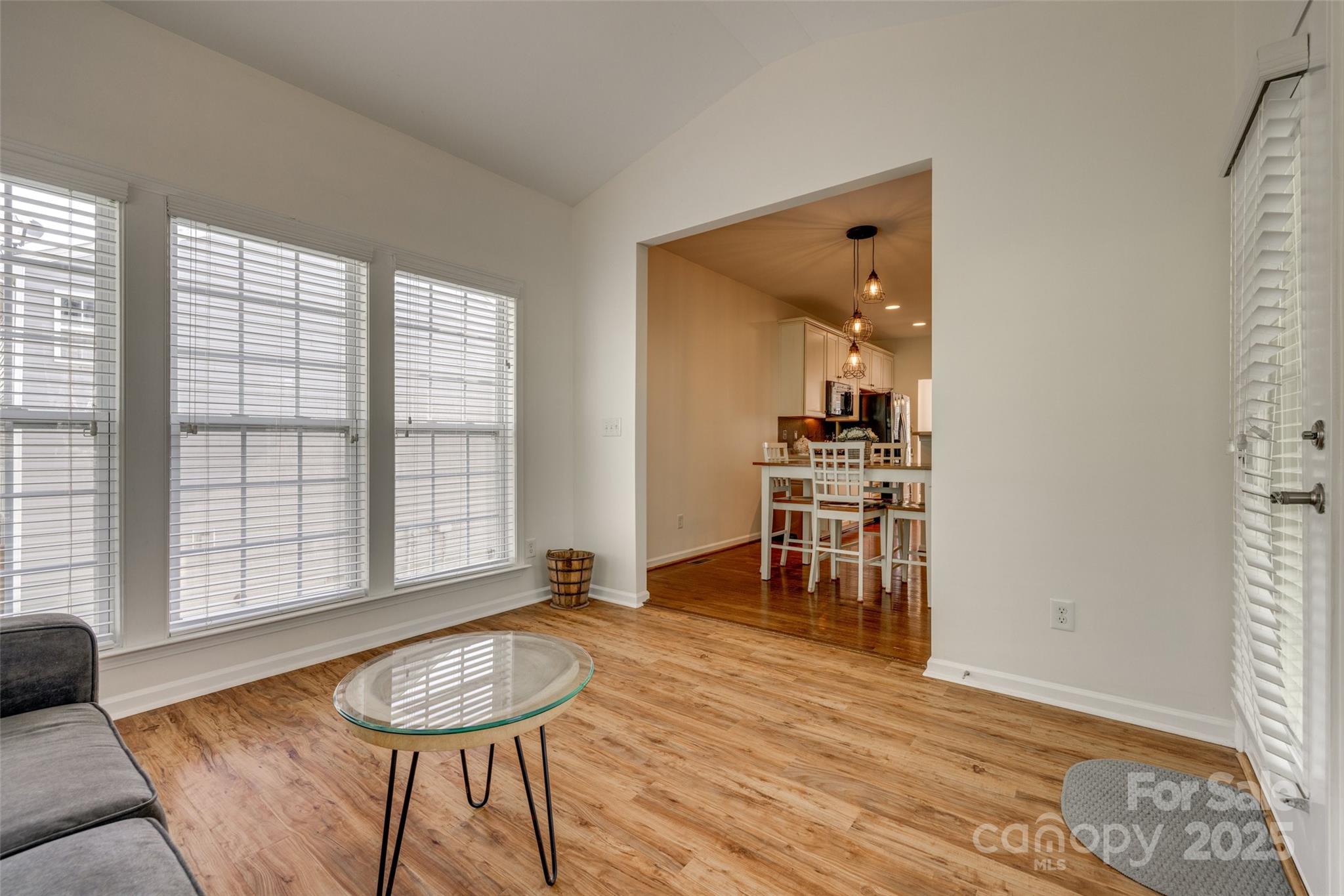 3040 Sunshower Heights