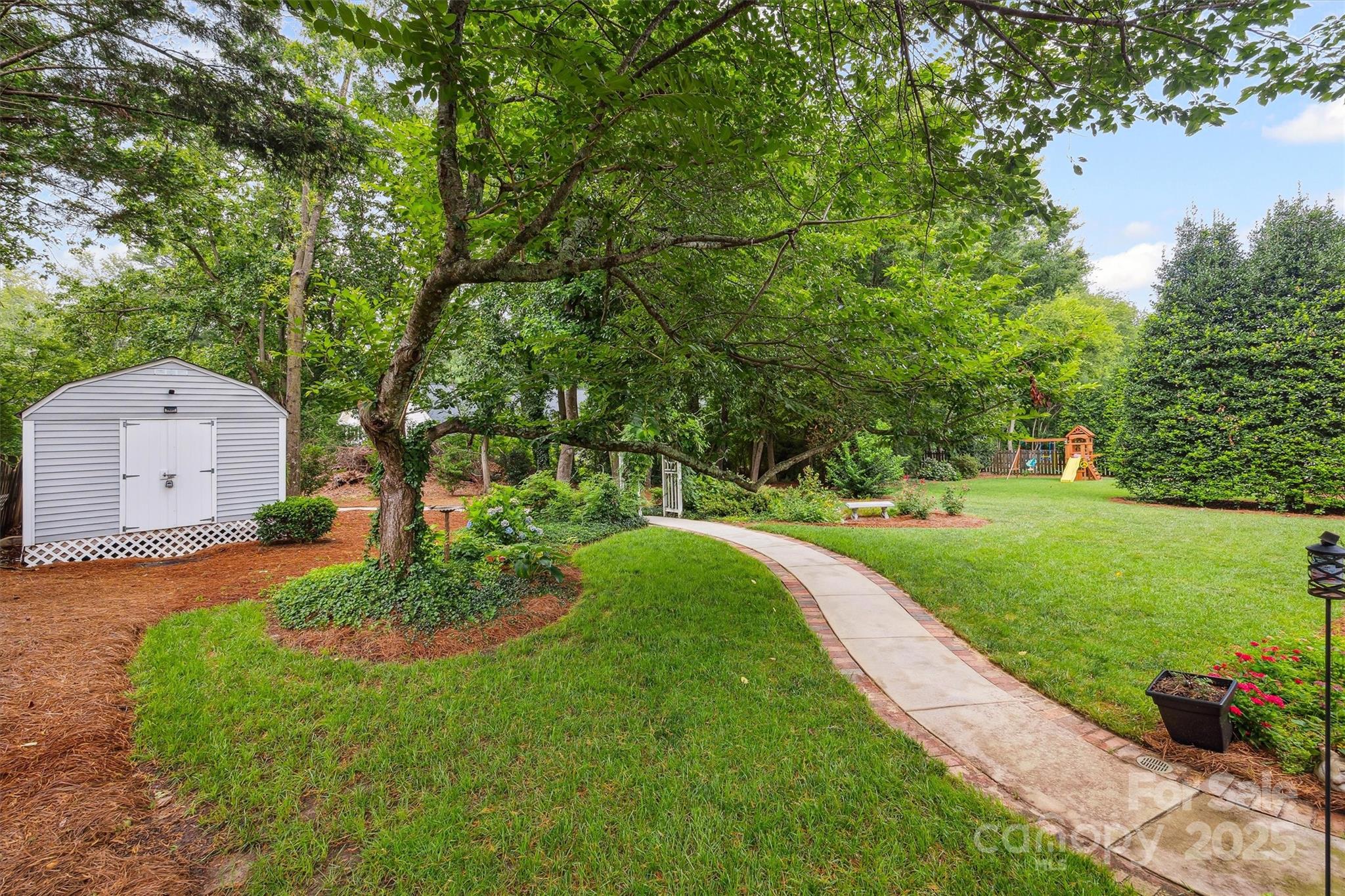 16719 Hampton Crossing Drive