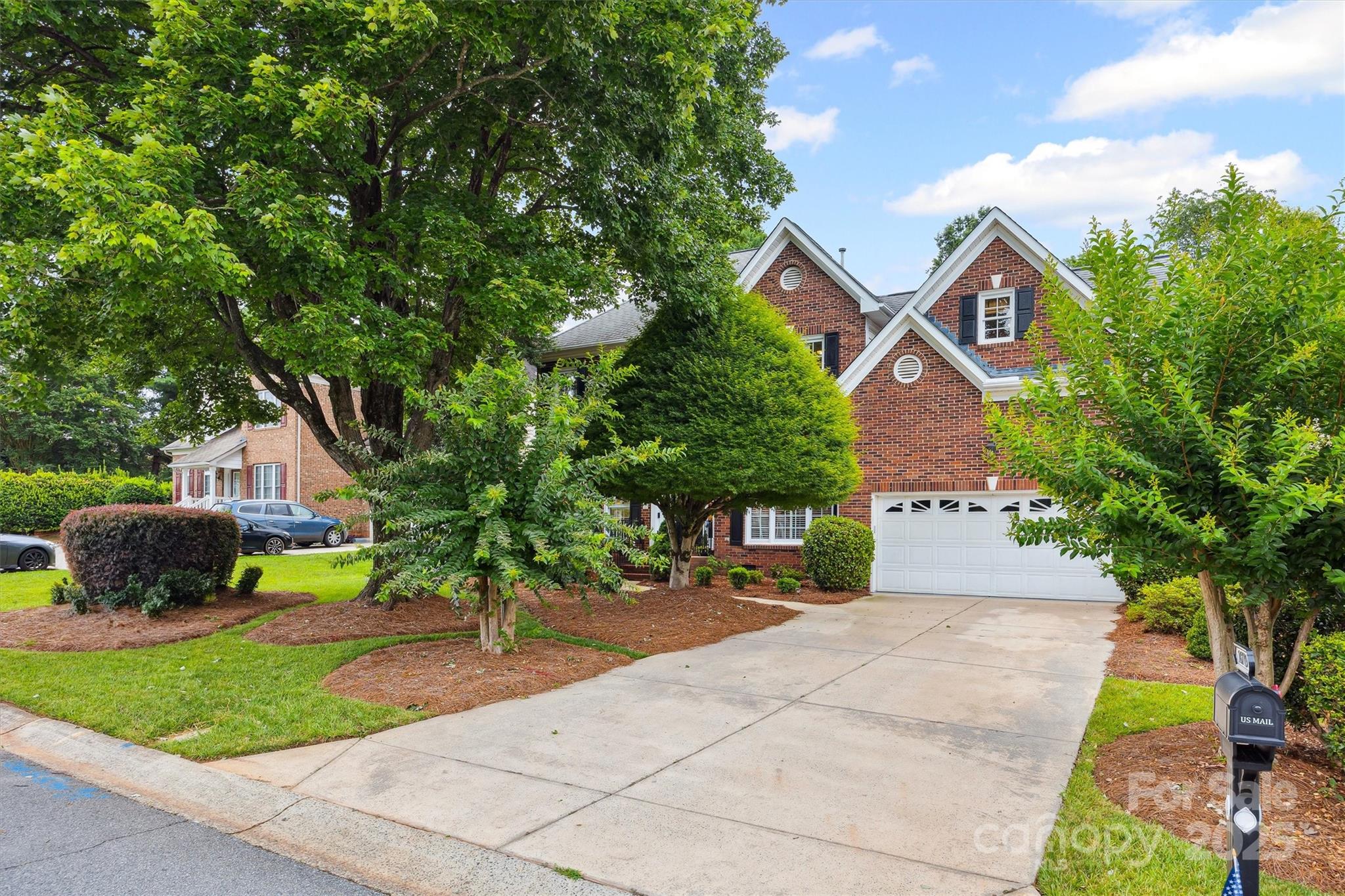 16719 Hampton Crossing Drive