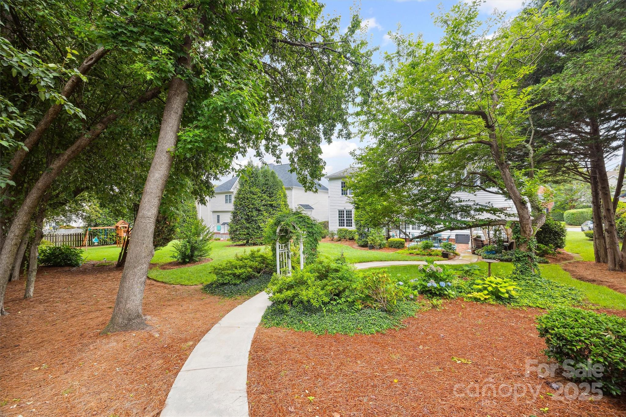 16719 Hampton Crossing Drive