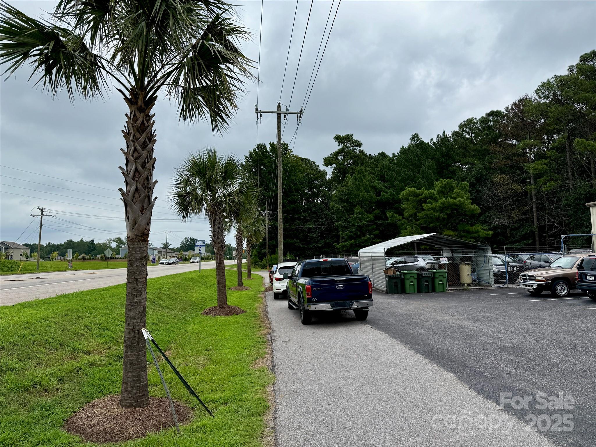 1280 Black Highway