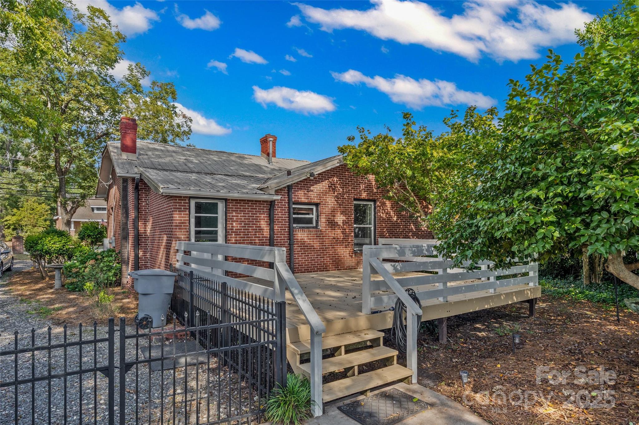 114 Marion Street