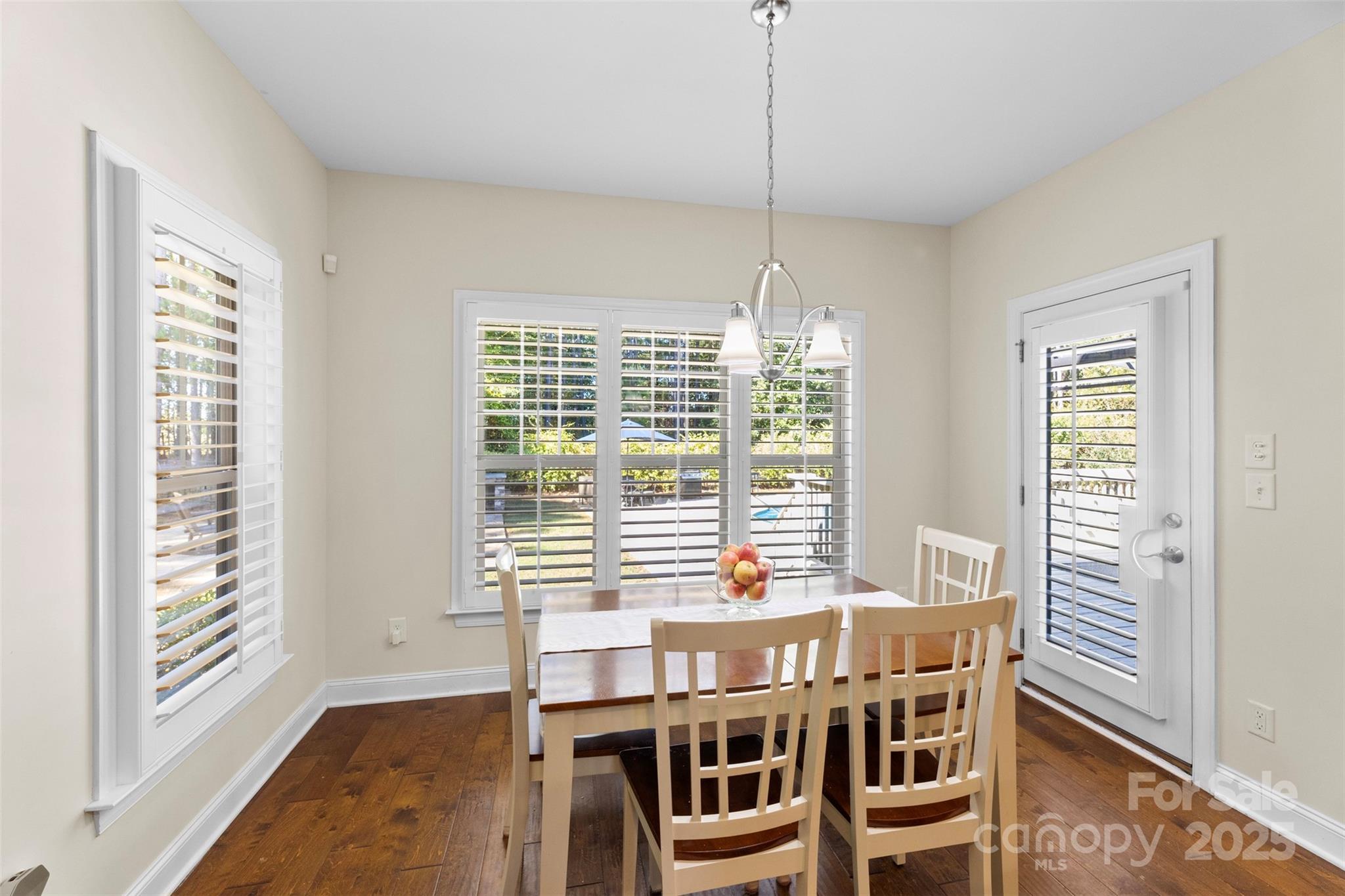 1045 Adkins Road