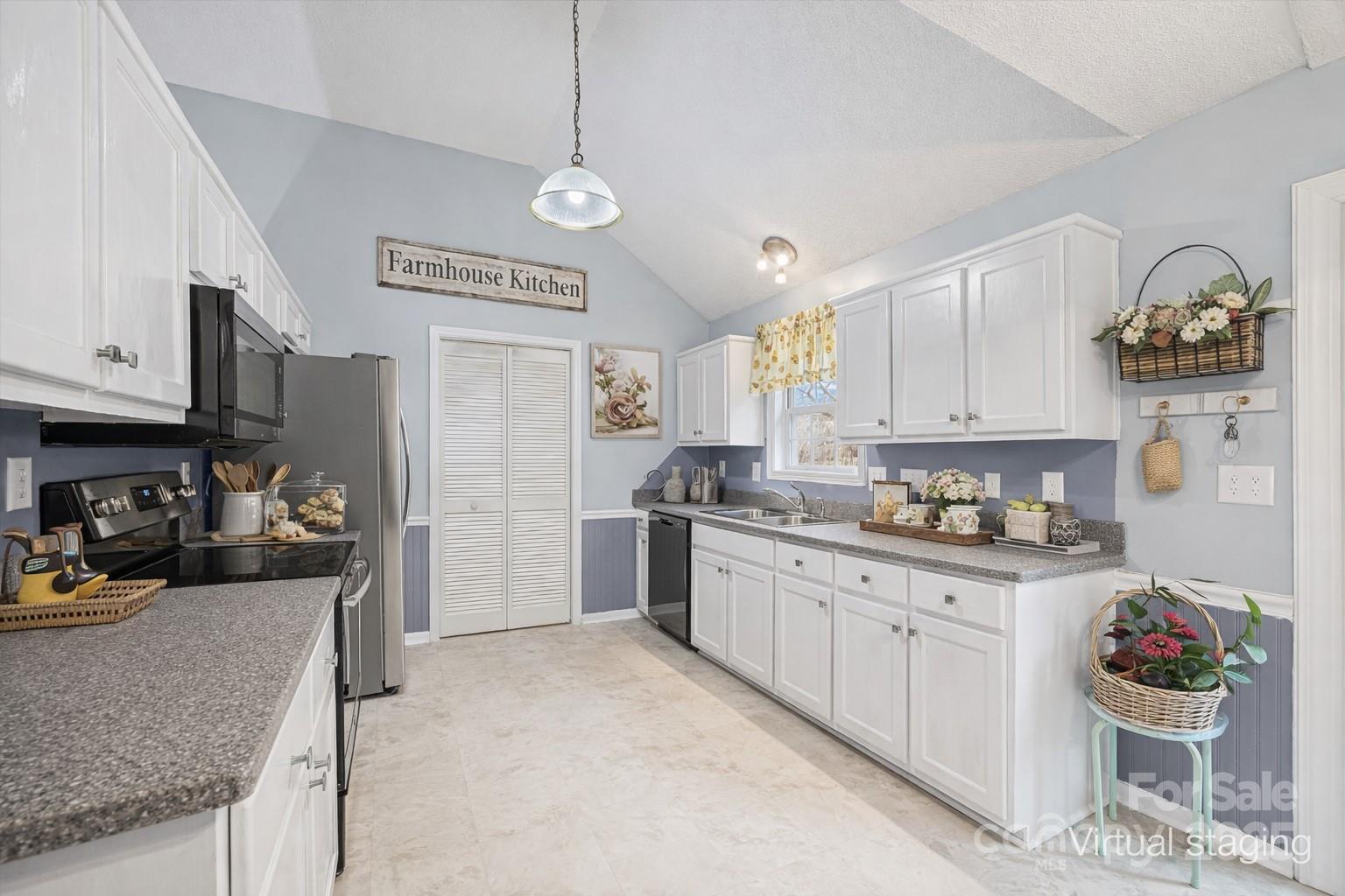 2306 Kestrel Drive