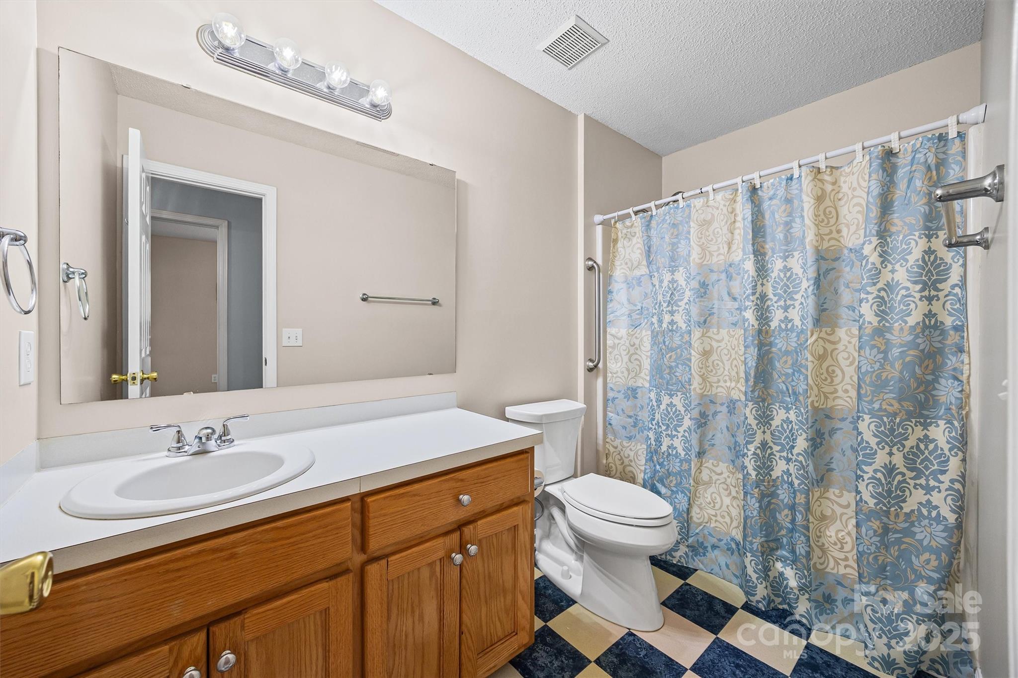 2306 Kestrel Drive