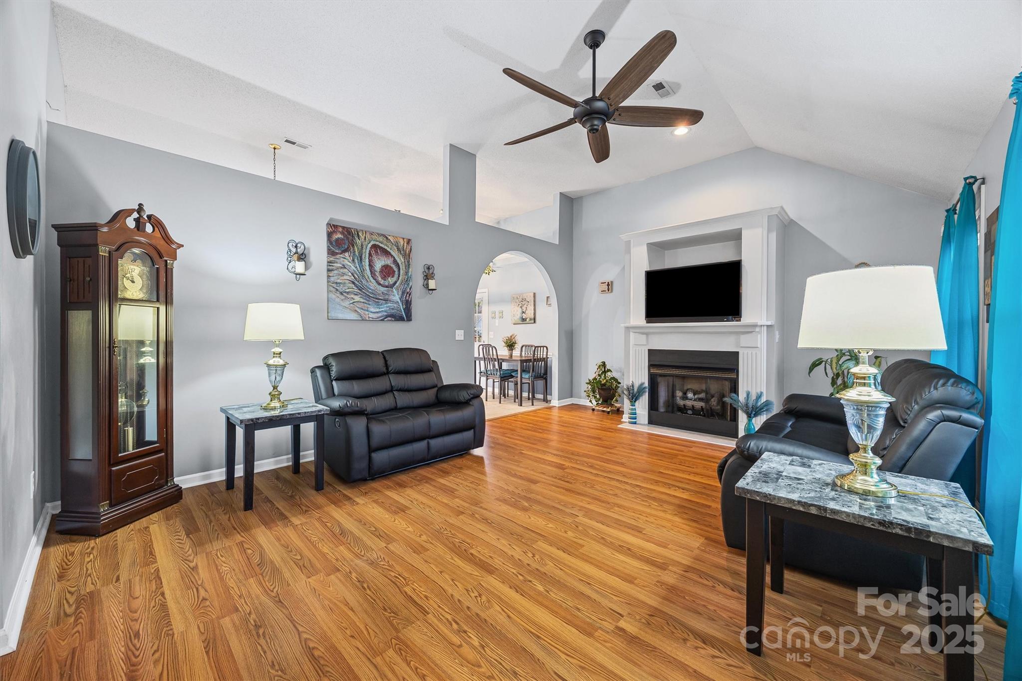 2306 Kestrel Drive