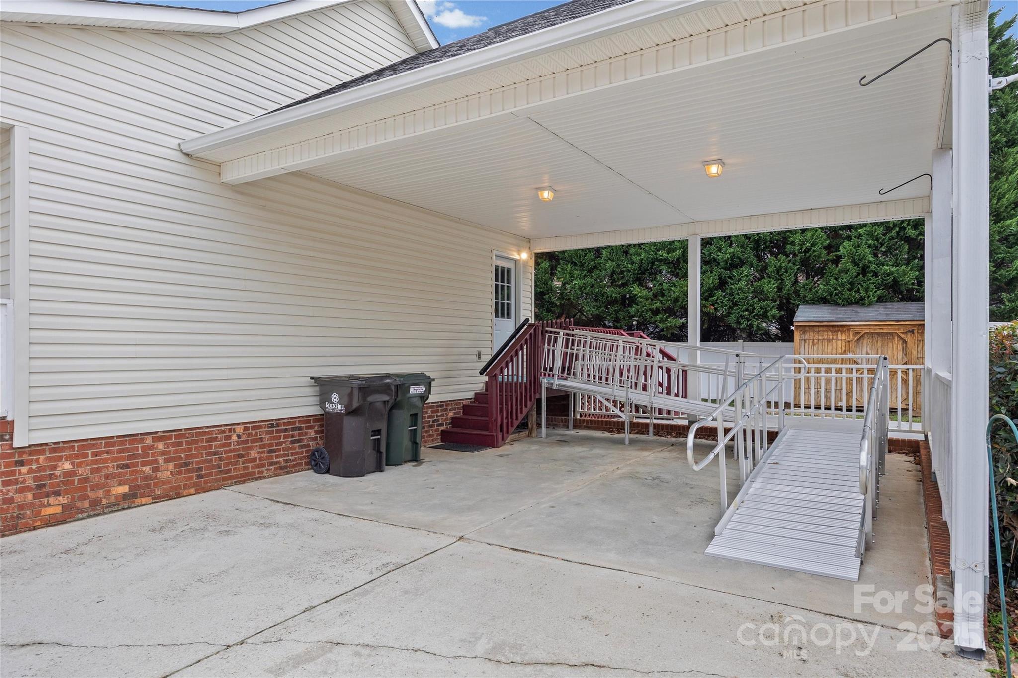 2306 Kestrel Drive
