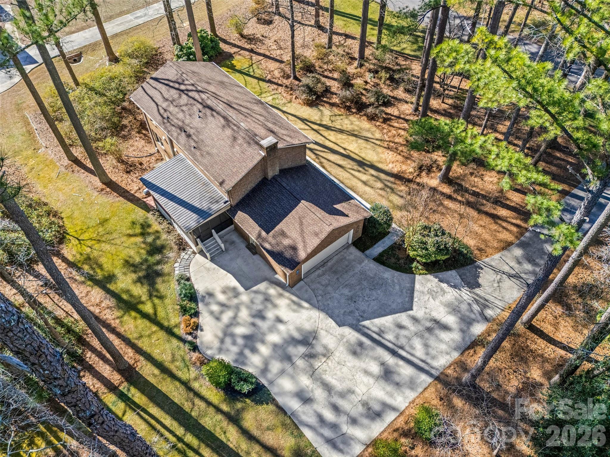 405 Bratton Avenue