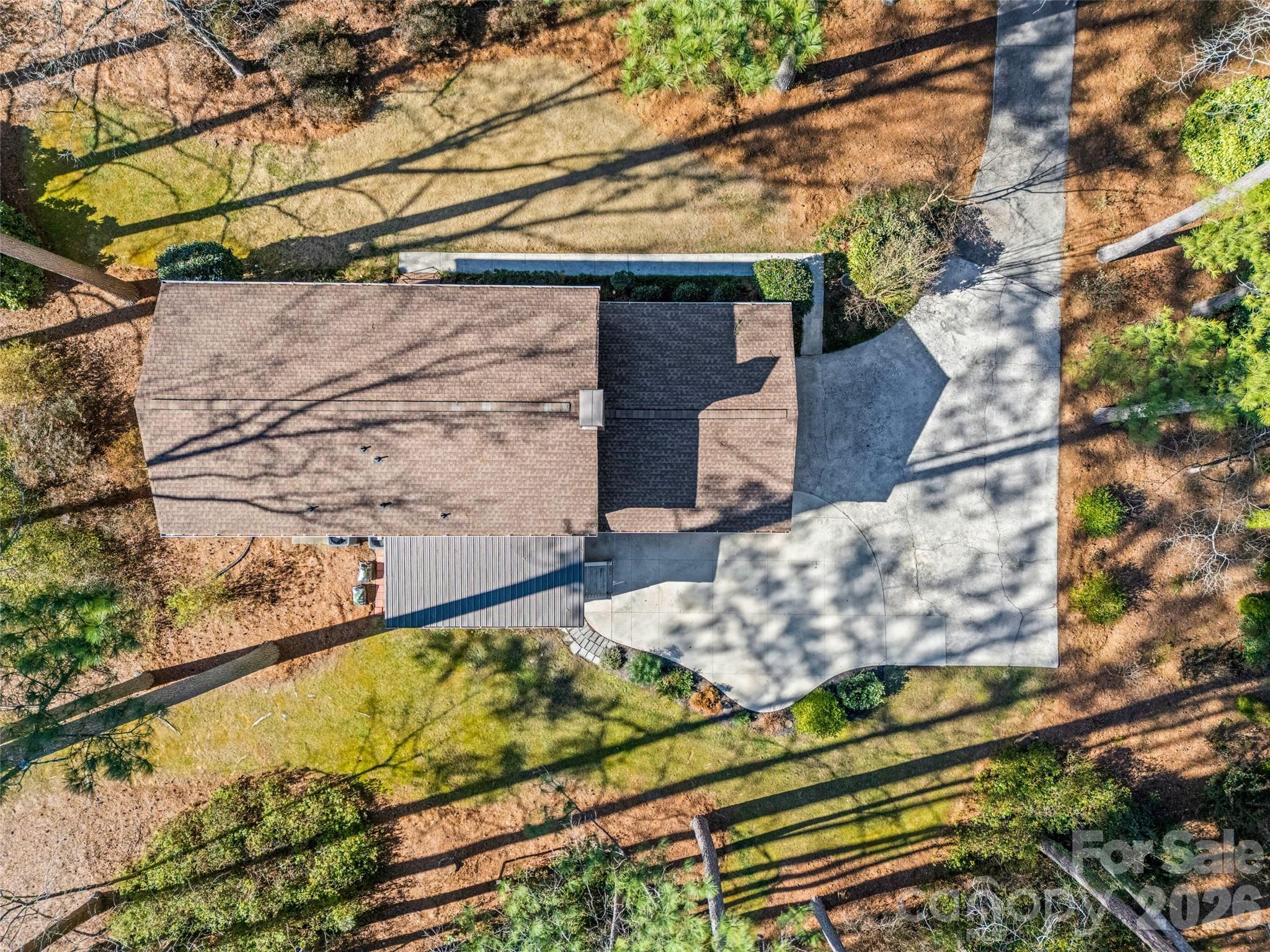 405 Bratton Avenue