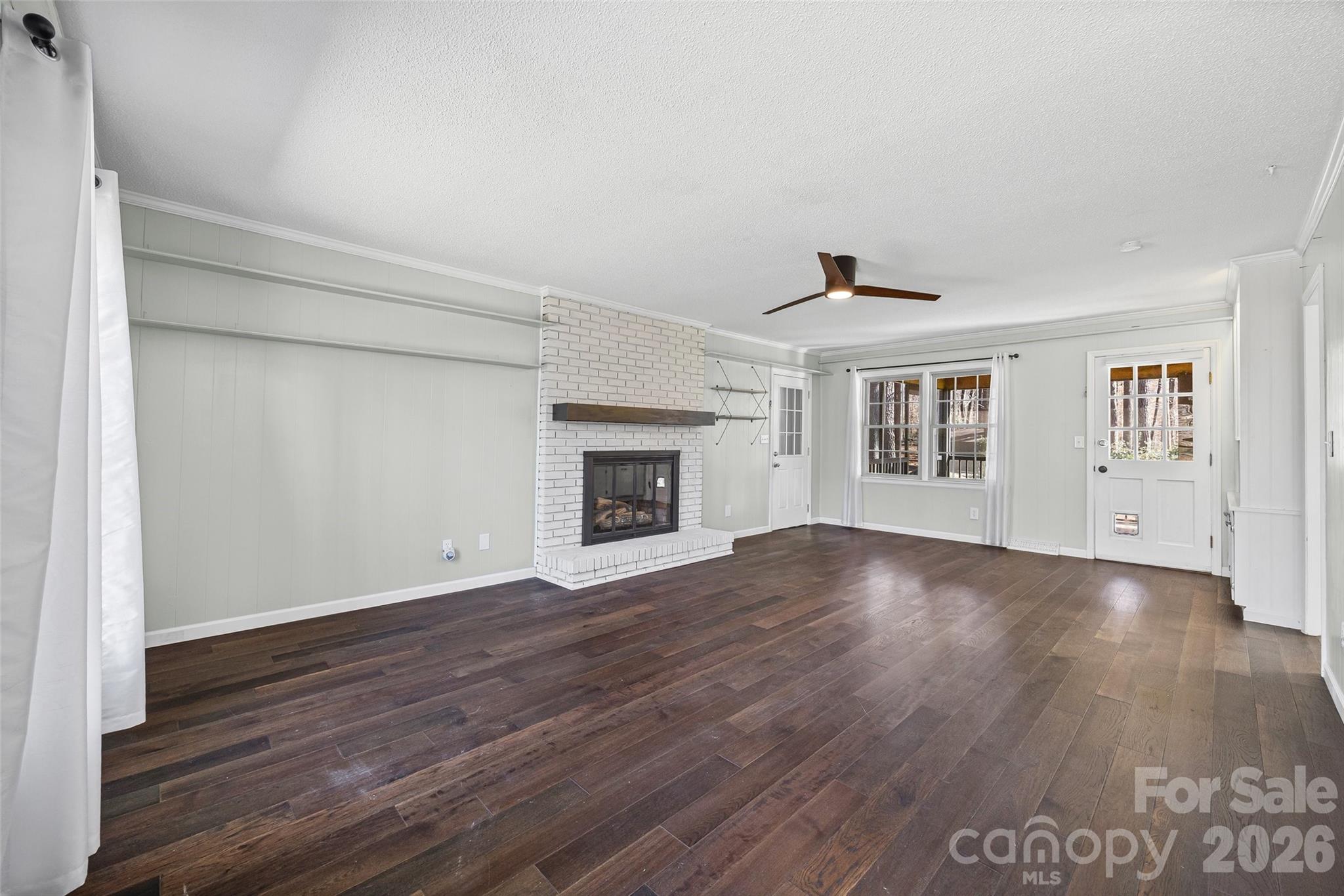 405 Bratton Avenue
