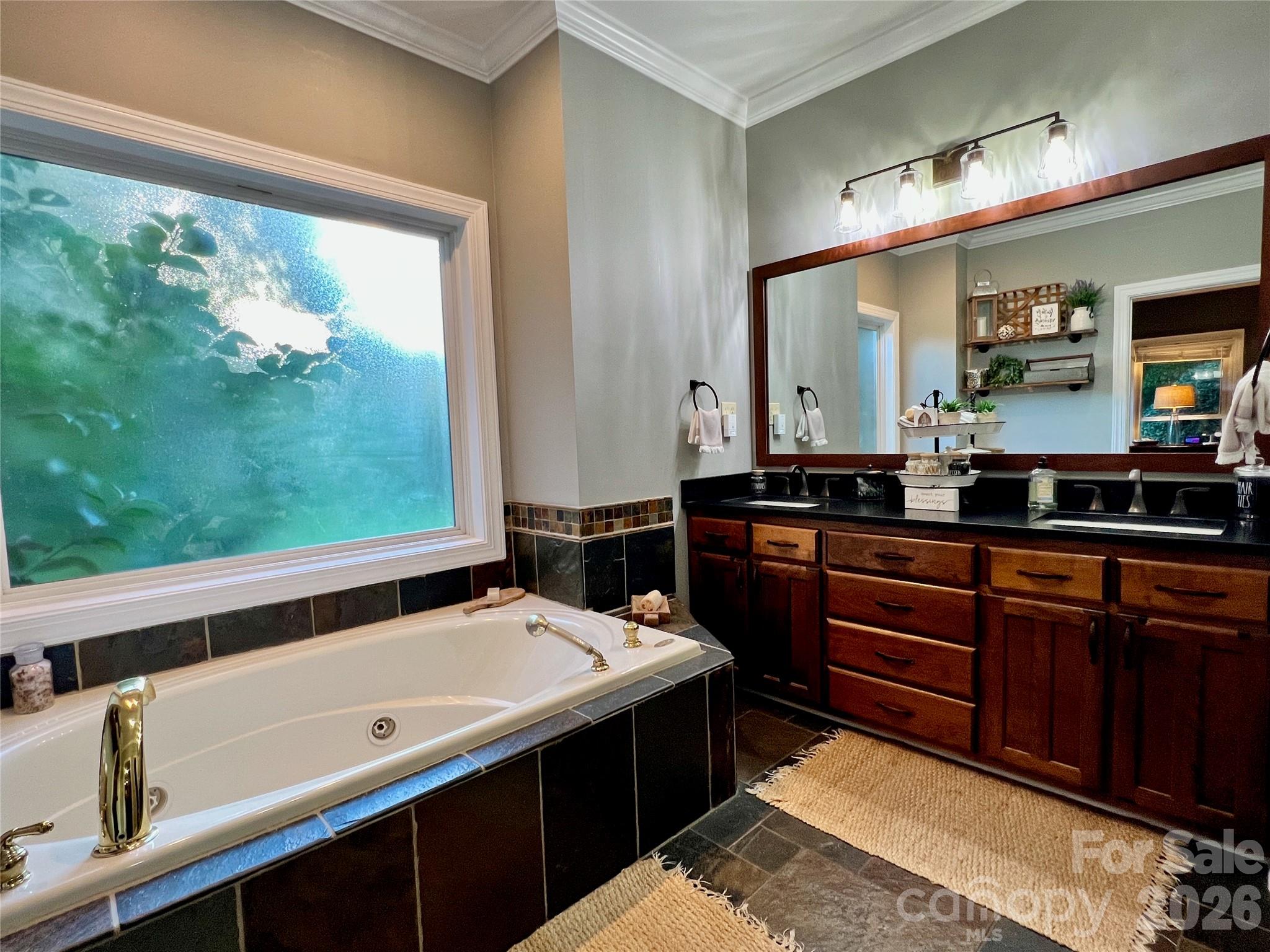 1011 Ratchford Road