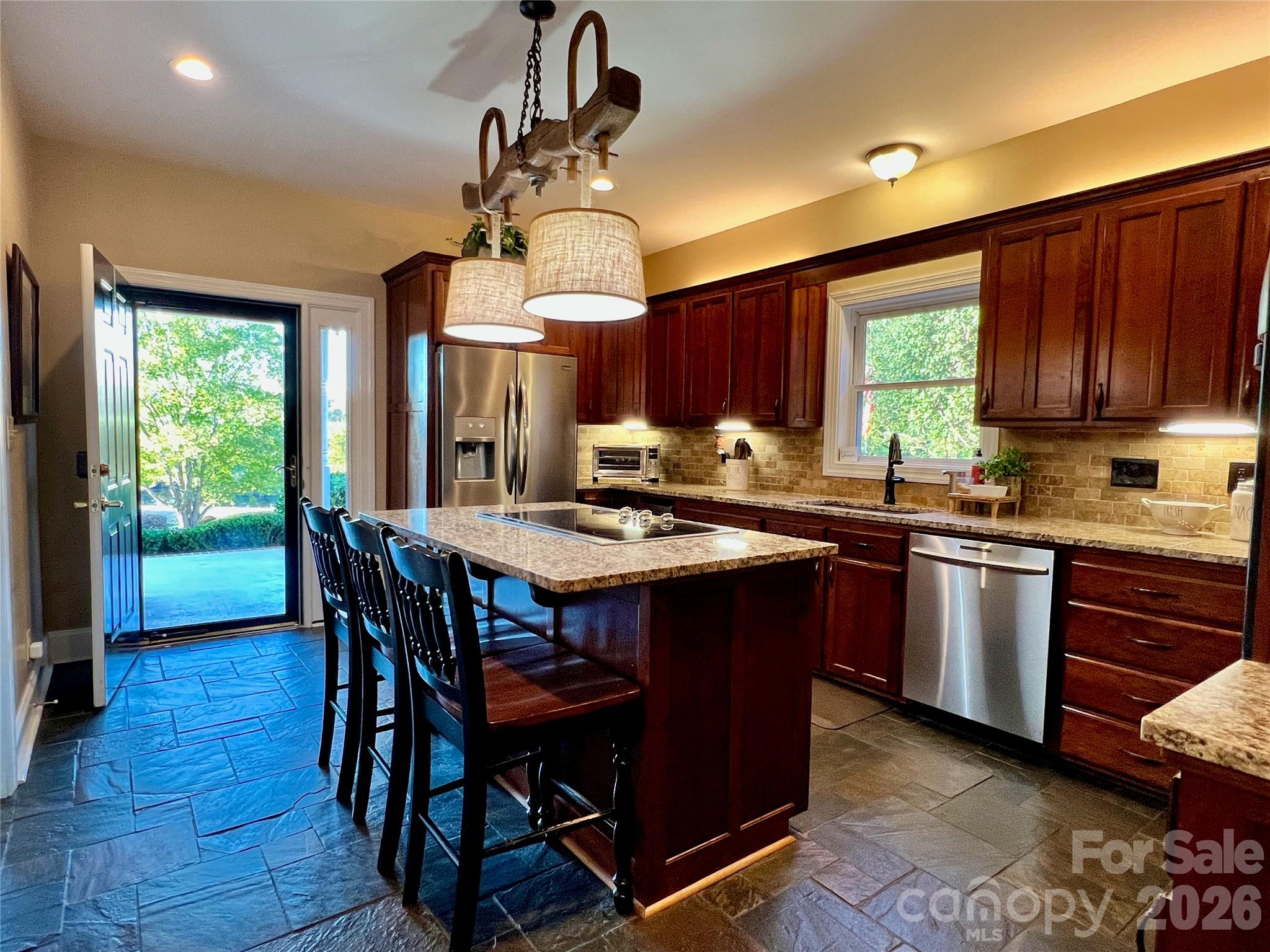 1011 Ratchford Road