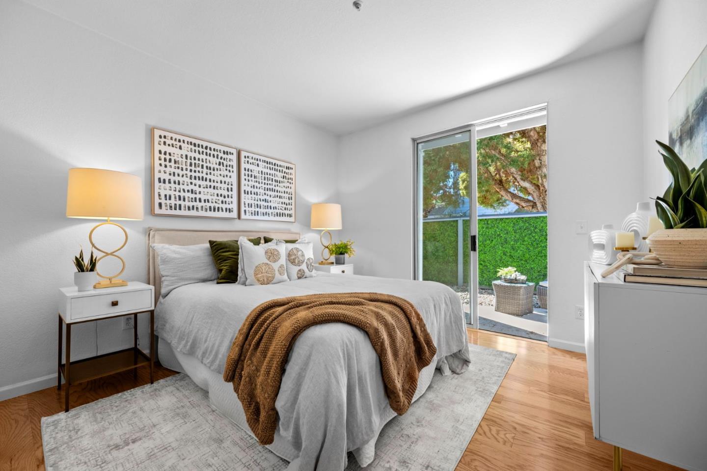 441 Cork Harbour CIR C