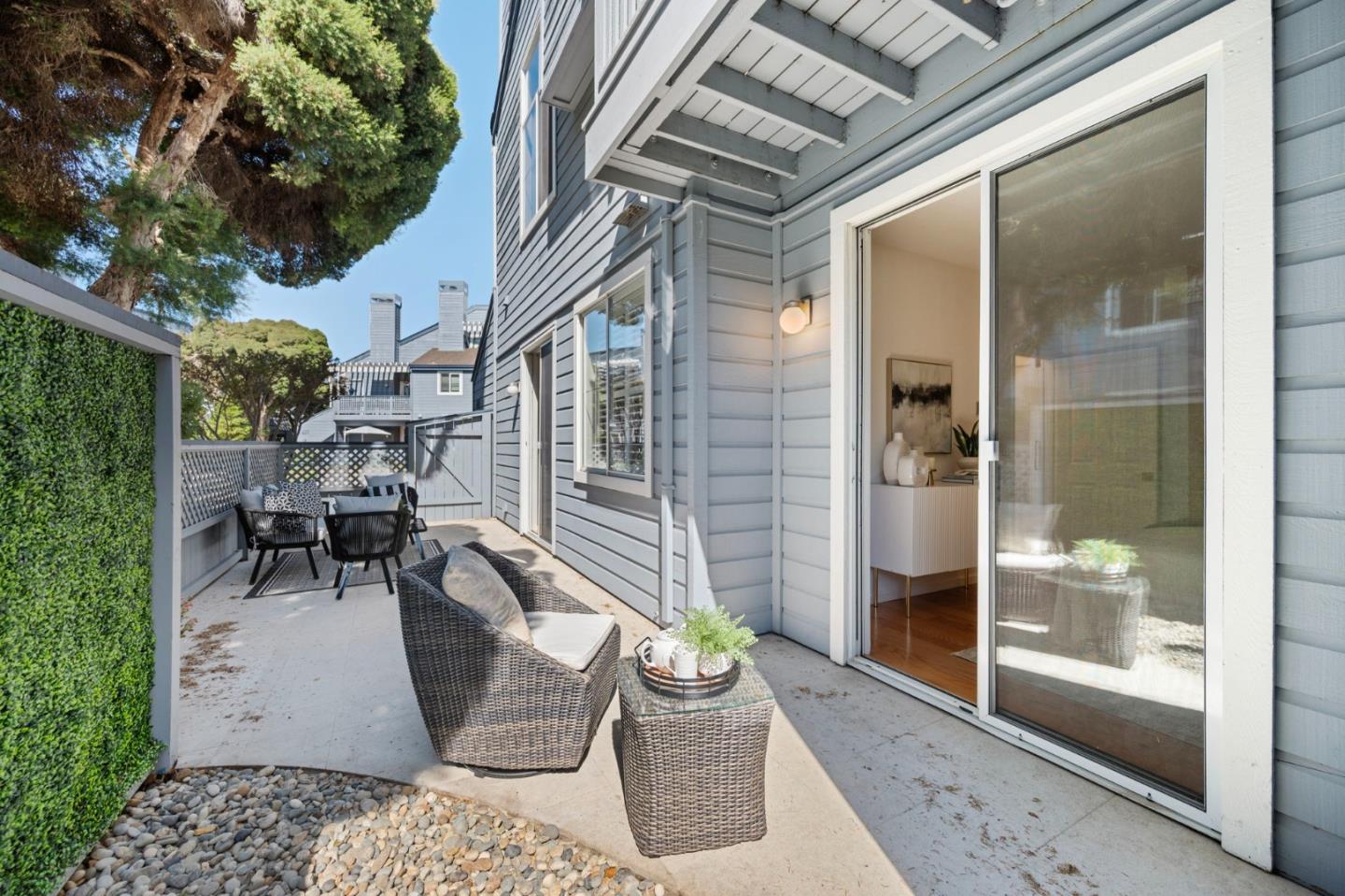 441 Cork Harbour CIR C