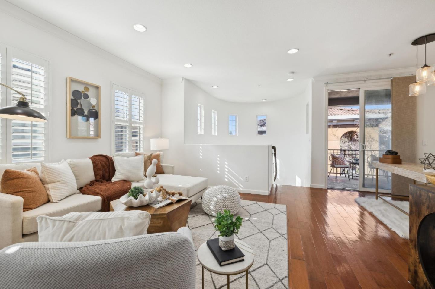 2209 Winepol LOOP